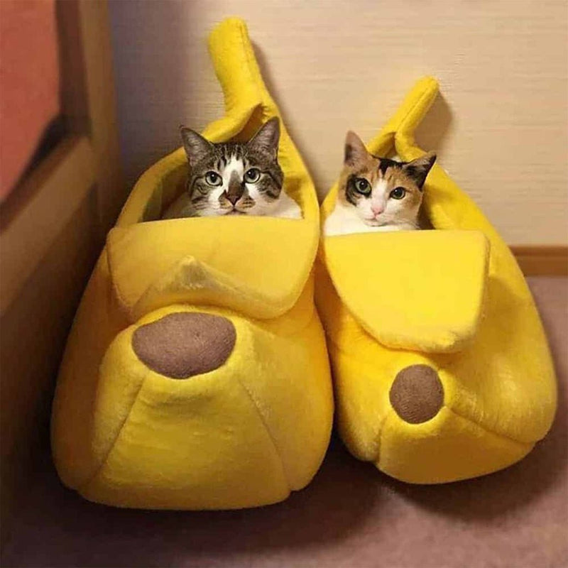 Floofi Banana Pet Bed (M Yellow) - Decor Delight Aus
